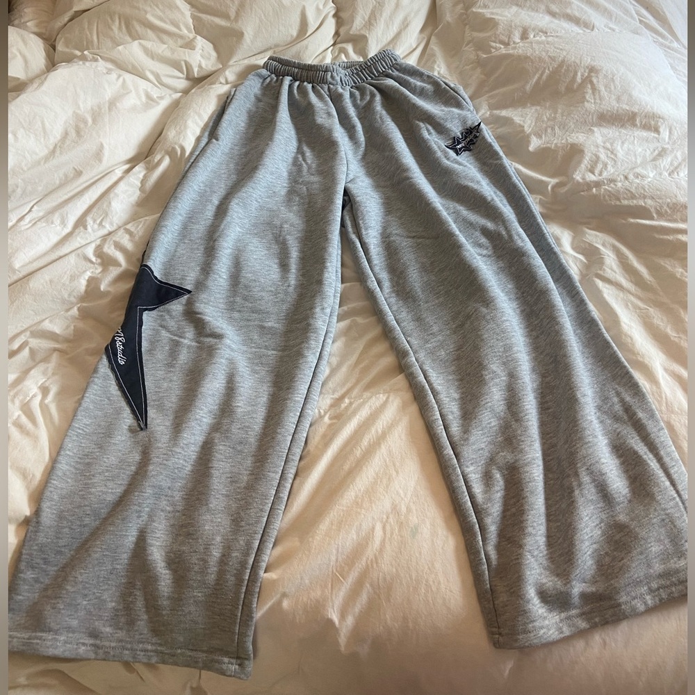 Amazon Essentials Gray Kids Joggers with Black Star Patch